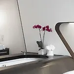 Q! Отель