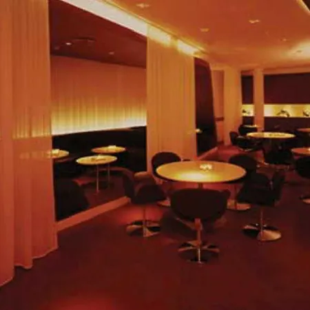 Otel Q! 4*