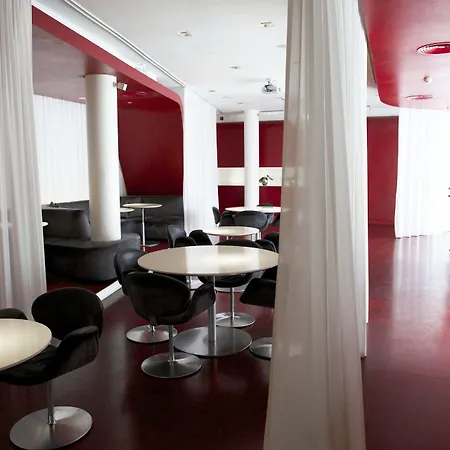 Q! Hotel