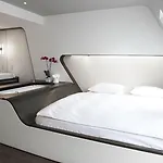 Q! Hotel