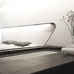 Q! Hotel